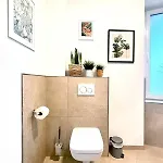 Cozee - Spacious With Netflix