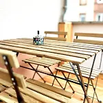 Apartamento Cozee - Spacious With Netflix *