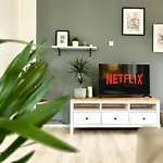 Cozee - Spacious With Netflix * Kaiserslautern