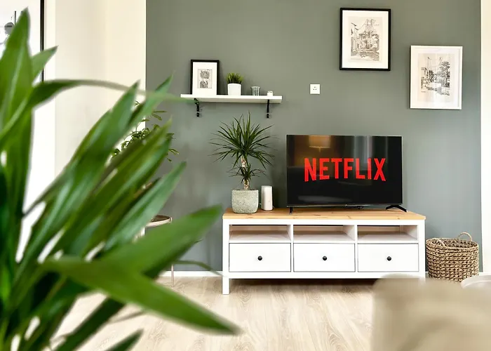 Cozee - Spacious With Netflix * Kaiserslautern